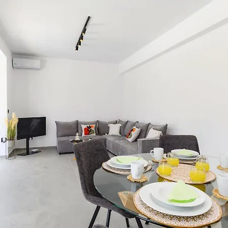 Zen Zazan By ヴィラ コリンビア